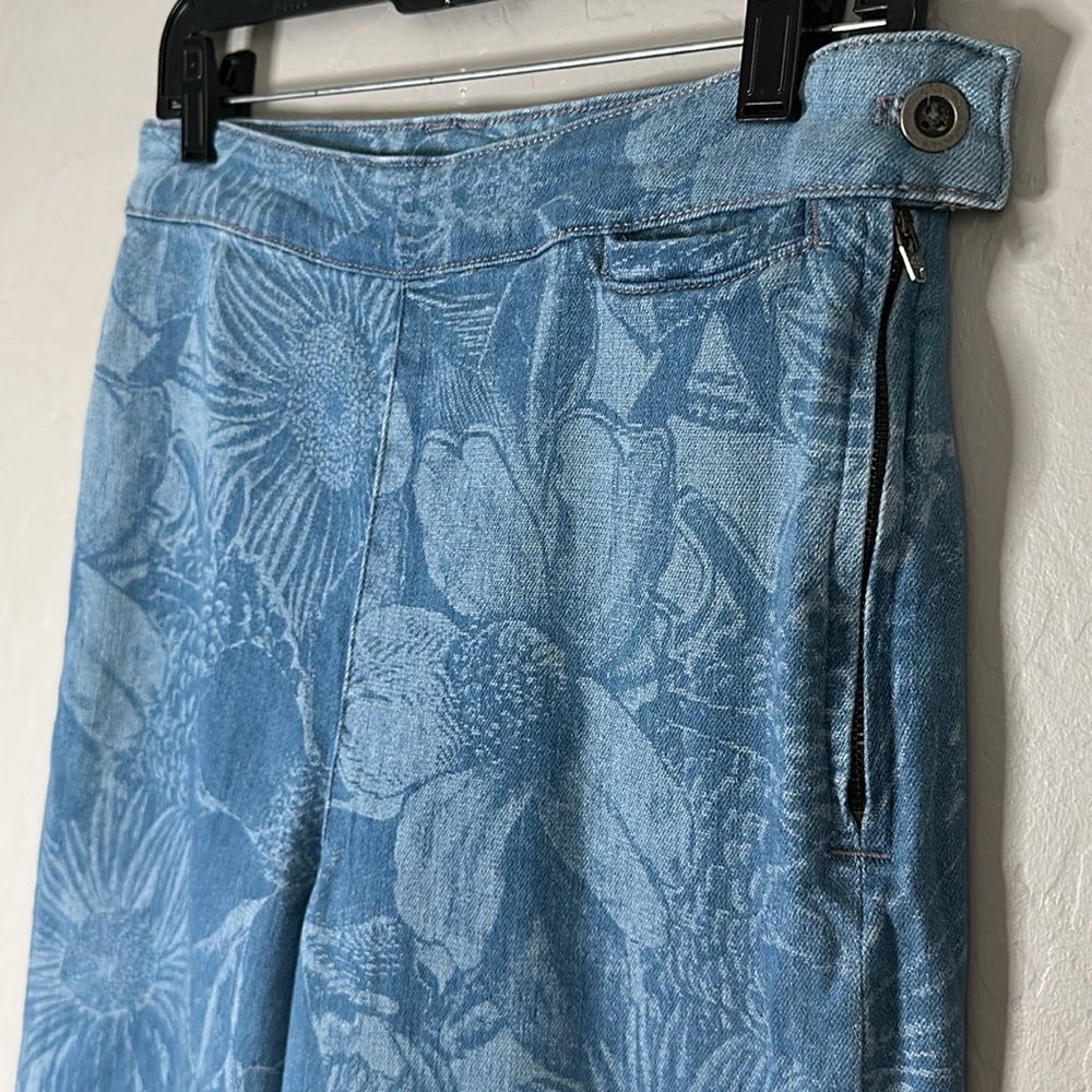 Anthropologie Pilcro The Skipper Side-Zip Cropped Floral Jeans - Picture 6 of 9
